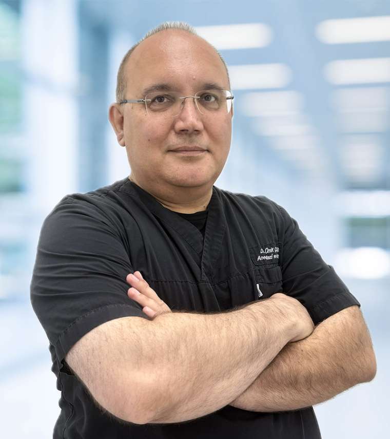 Specialist Dr. Umit Calisirisci